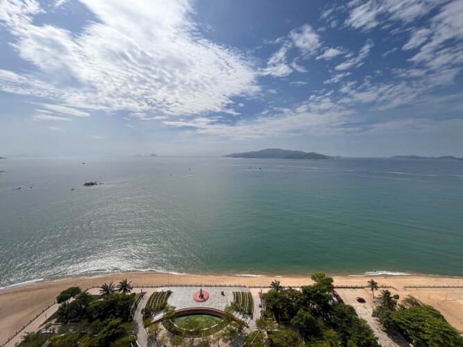 Biển và bãi biển