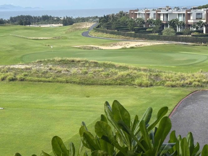 Cảnh quan sân golf