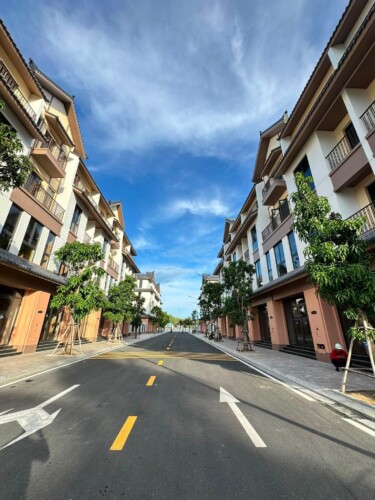 Đường nội khu căn hộ