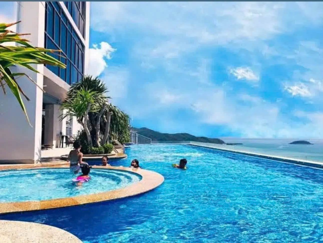 Hồ bơi dự án